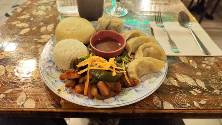 Plat typique du Tibet Bordeaux